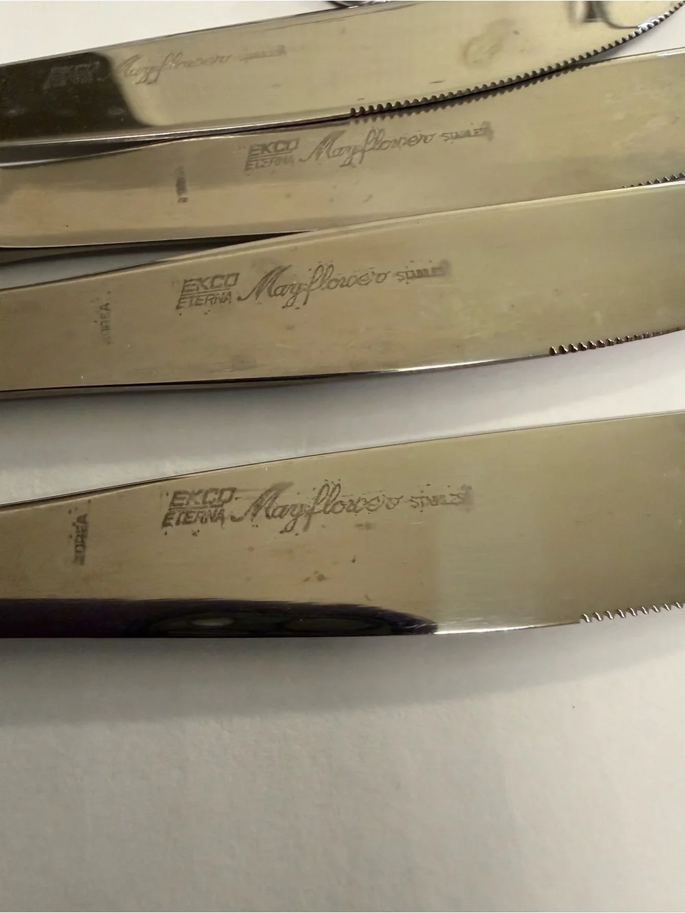 Stainless Steel Flatware 16 pc